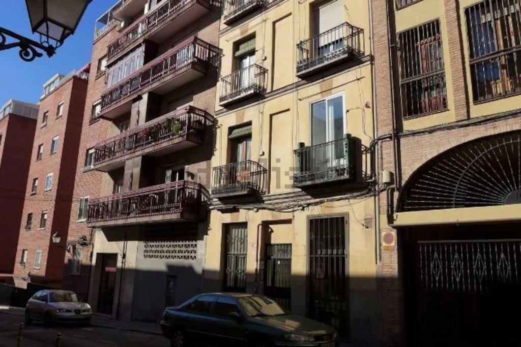 San Bernabe, Apartamento Para 2 En Las Vistillas Junto A Metro Puerta De Toledo Madrid Dış mekan fotoğraf